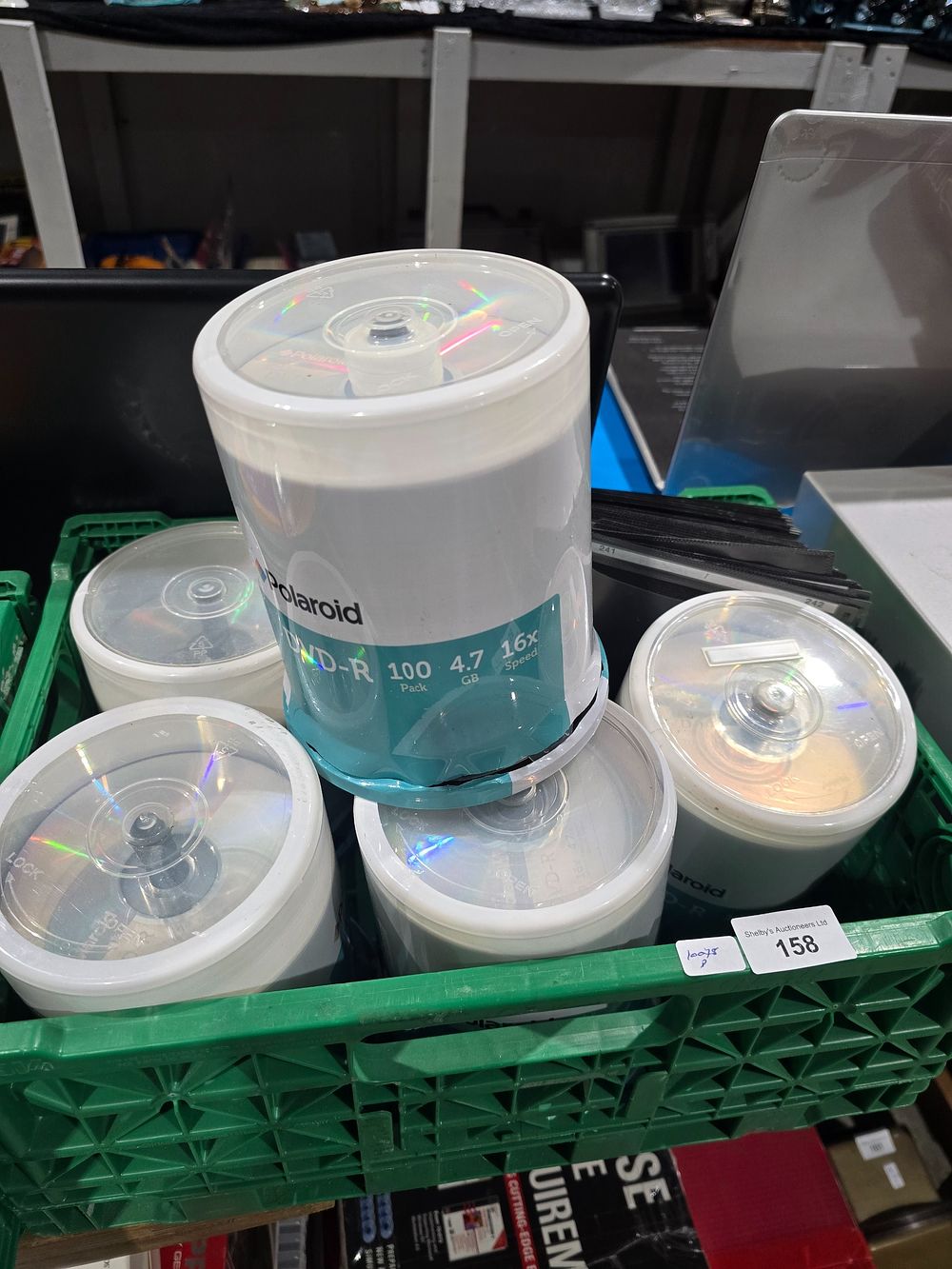 Lot 158: 1 X BOX CONTAINIG LARGE AMOUNT OF RE...