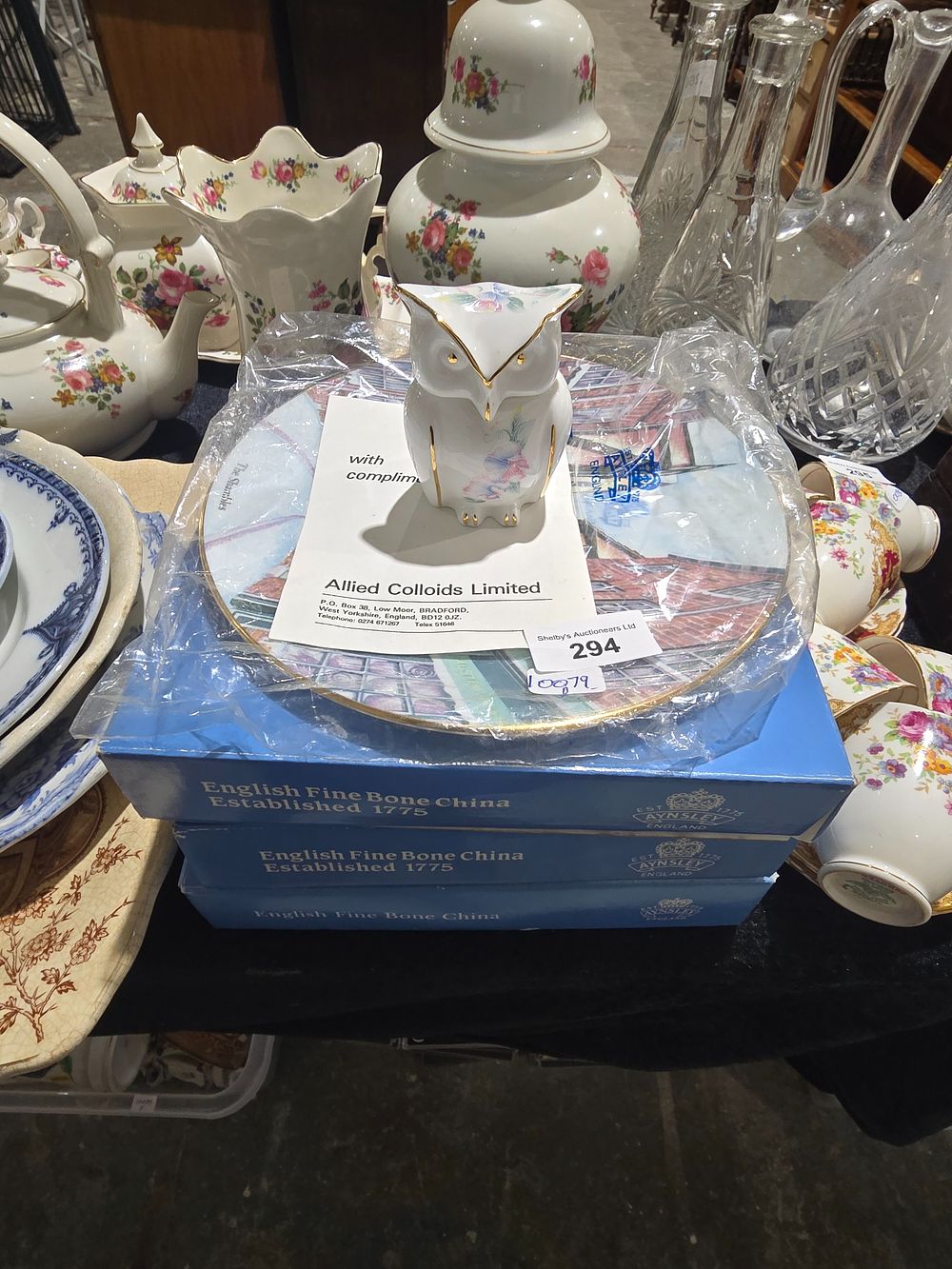 Lot 294: SELETION OF AYSLEY POTTERY COLLECTORS PLATES
