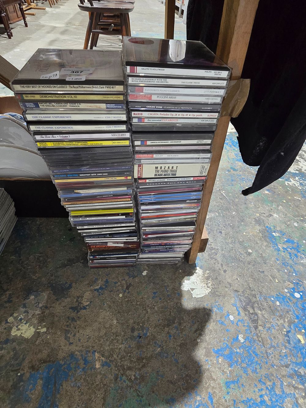 Lot 307: 100 X VARIOUS CLASSICLE CDS