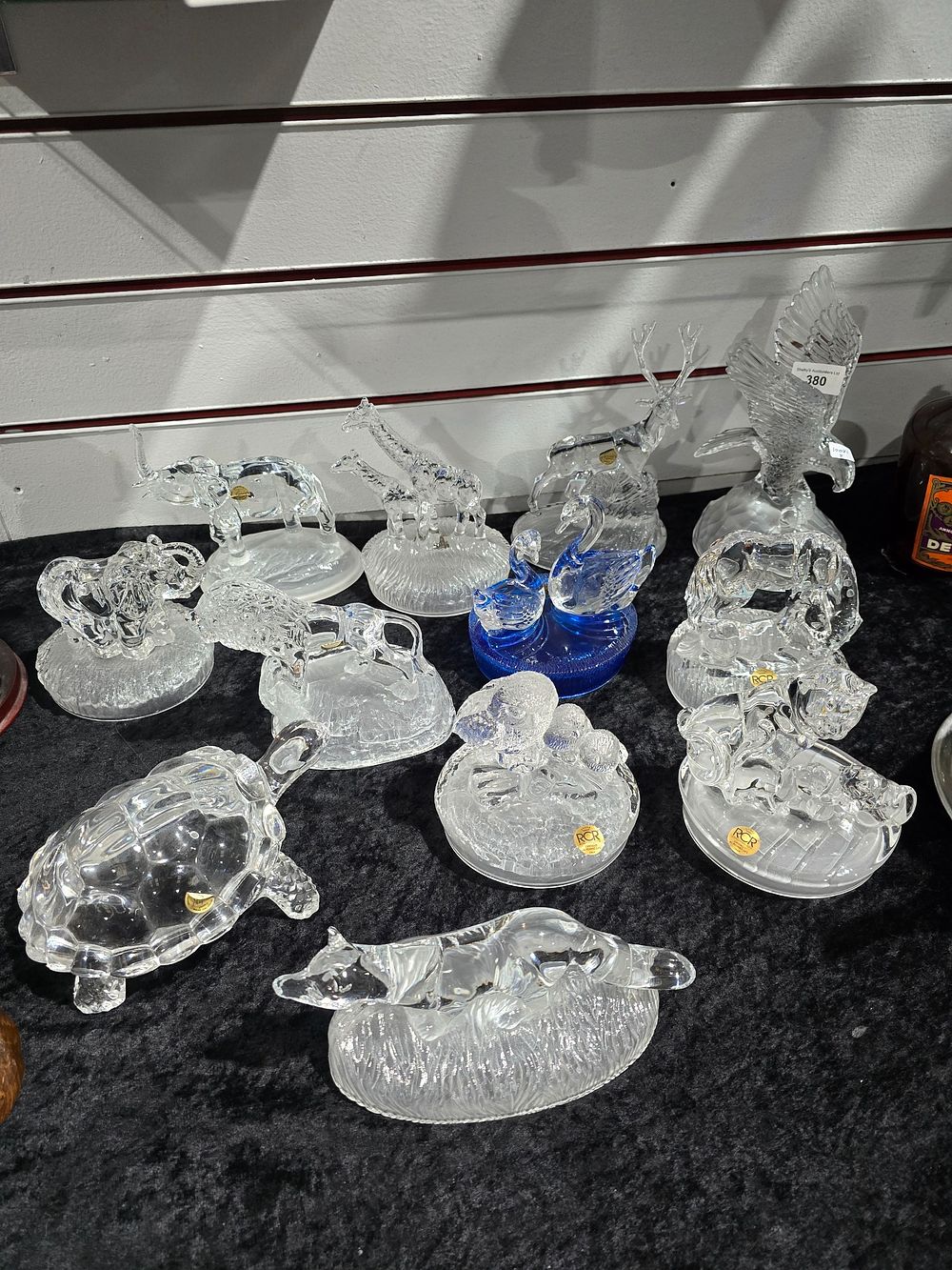Lot 380: SELECTION OF CRYSTAL ANIMAL FIGURINES INCLUDING RCR CRYSTAL...