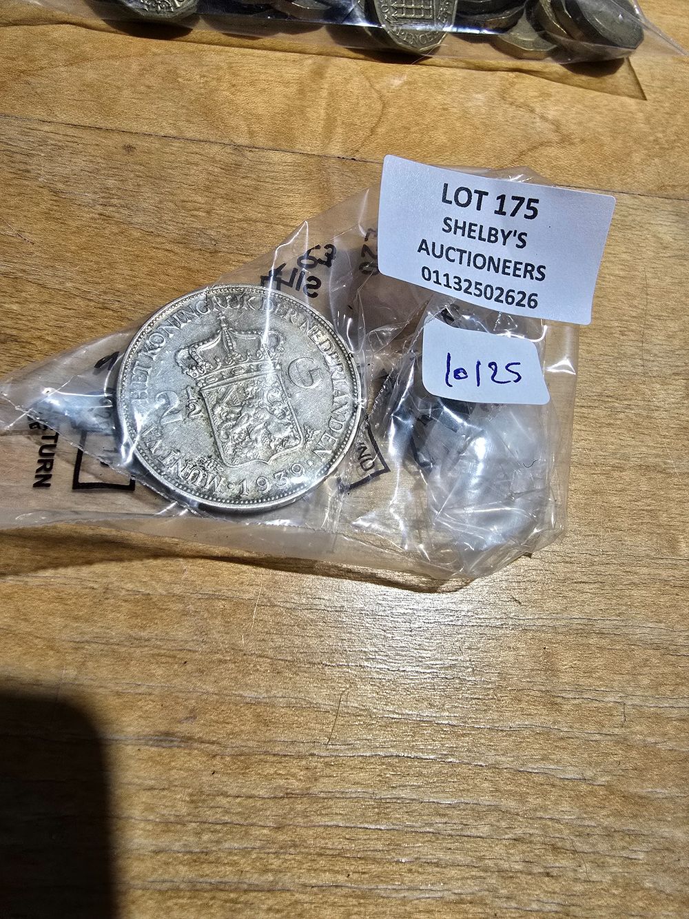 Lot 175: 1 X SILVER 1939 2 1/2 G COIN