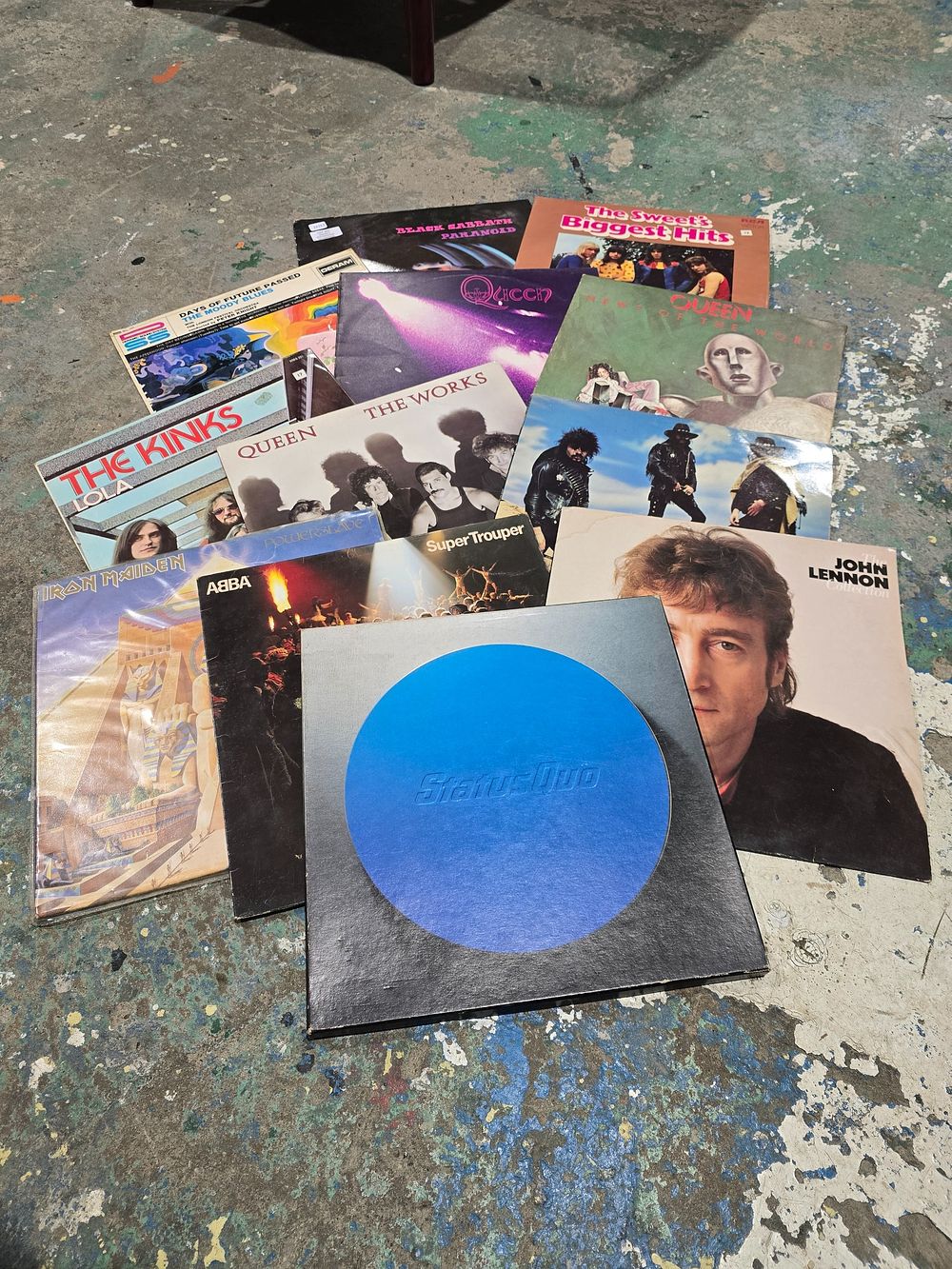 Lot 207: SELECTION OF LPS INCLUDING THE KINKS QUEEN BLACK...