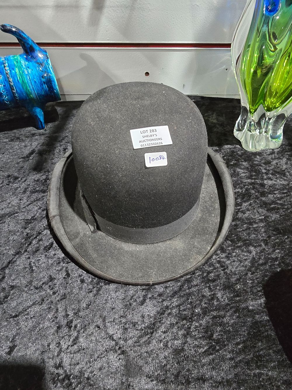 Lot 283: 1 X BOWLER HAT MOORES MADE IN ENGLAND