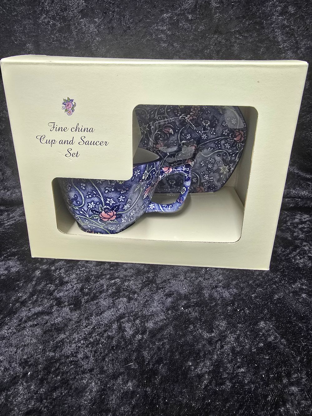 Lot 167: ringtons boxed tea cup and saucer