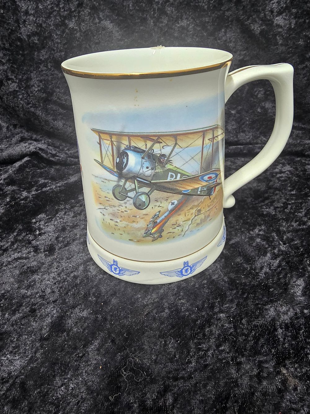 Lot 190: danbury mint royal air force cup