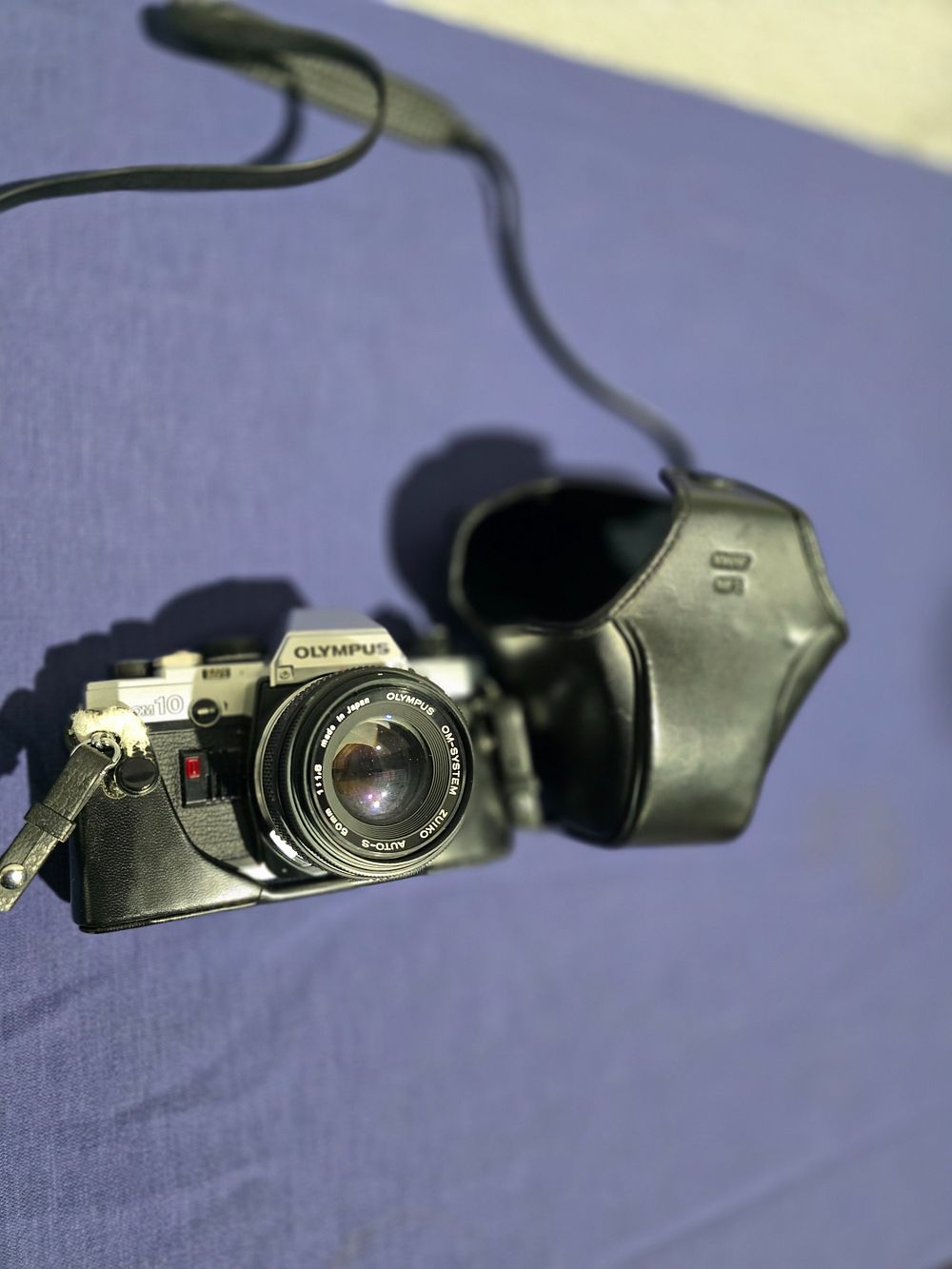 Lot 209: vintage olympus camera om 10