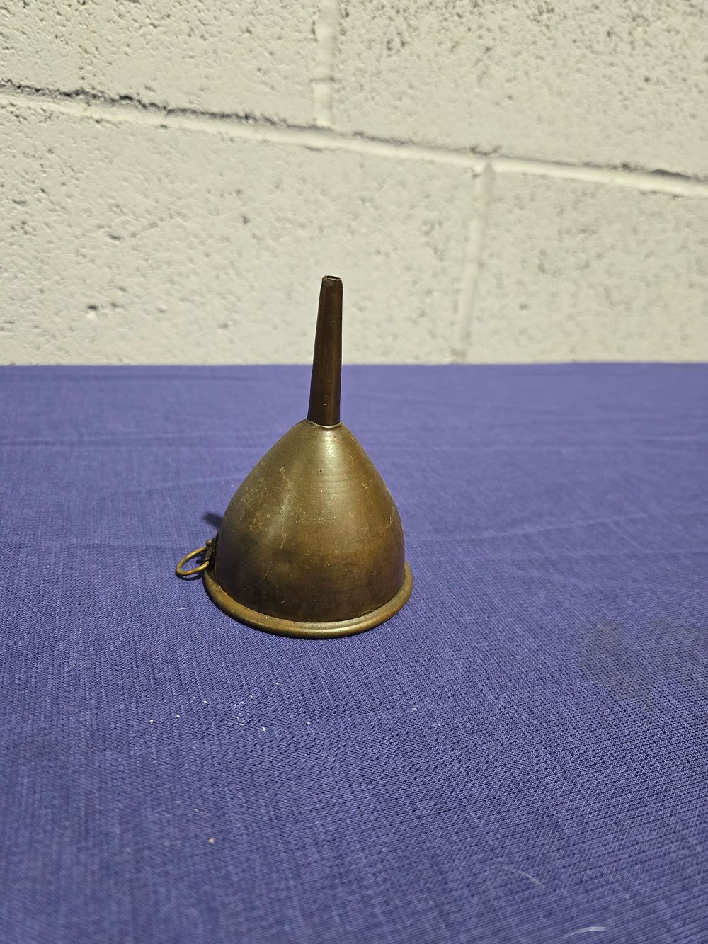 Lot 264: 1 x small copper funnel