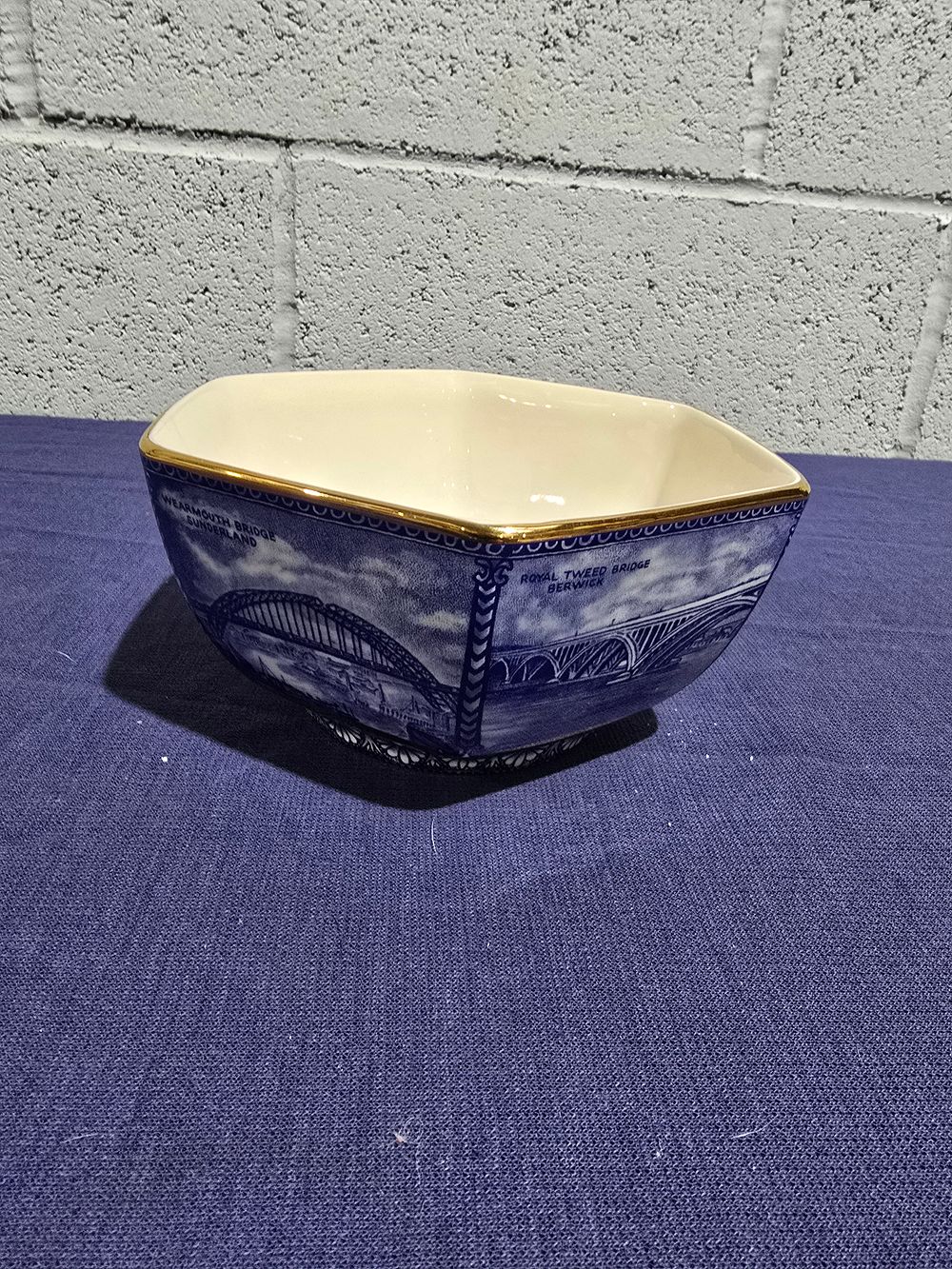 Lot 270: ringtons pottery bowl