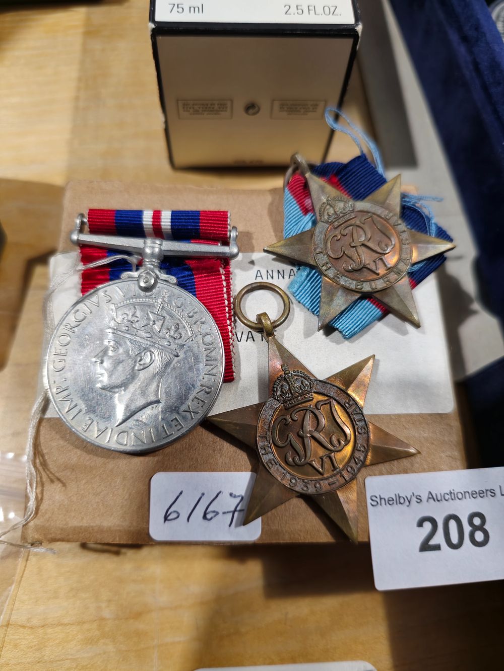 Lot 208: 3 x ww2 re issue war medals