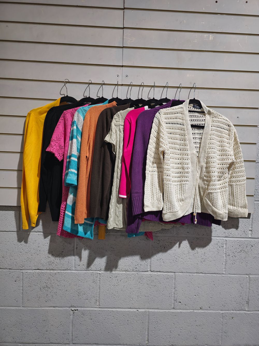 Lot 267: 10 x various cardigan tops from 10 -16