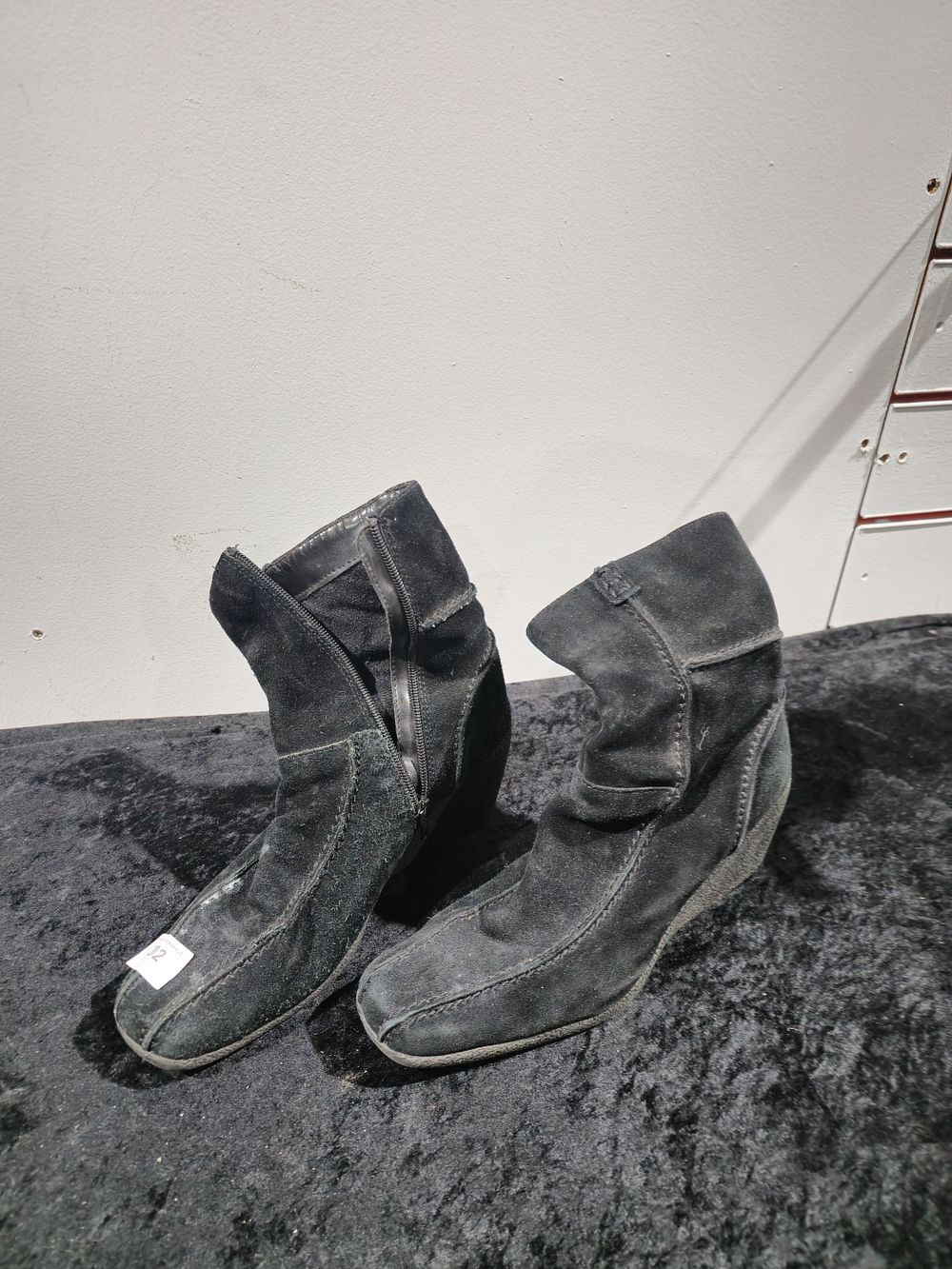 Lot 302: pair of black ladies wedge boots size 6/7
