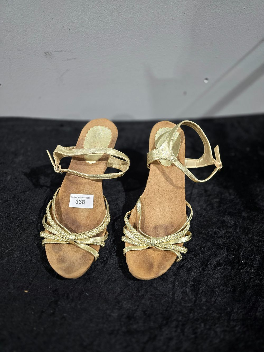 Lot 338: pair of zone ladies size 6 wedge sandles