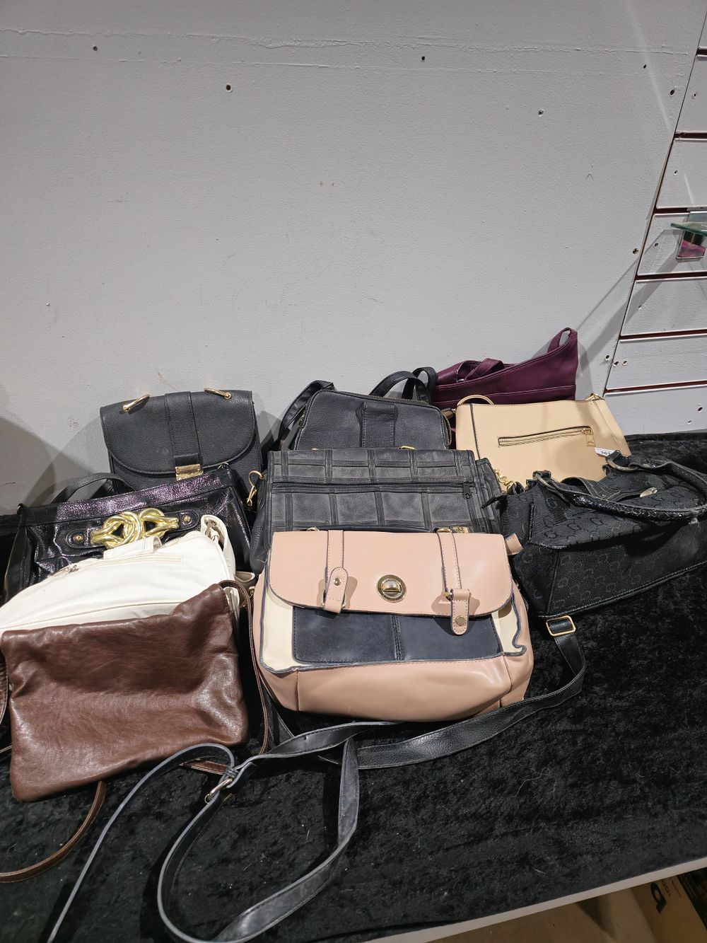 Lot 367: 12 x various ladies handbags