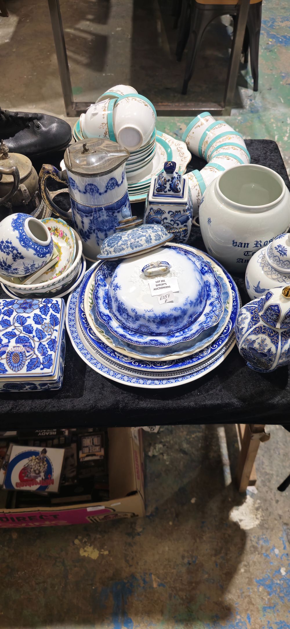 Lot 301: selection of various age blue and white ware pottery items