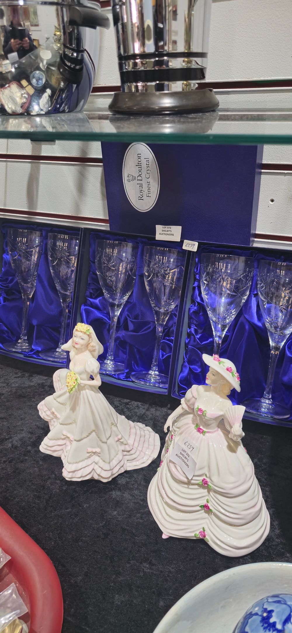 Lot 372: 3 x boxed sets of royal doulton crystal ware wine glasses