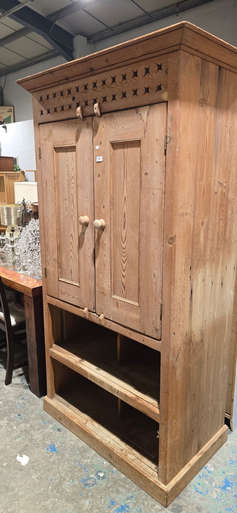 Lot 122: large double pine linen press