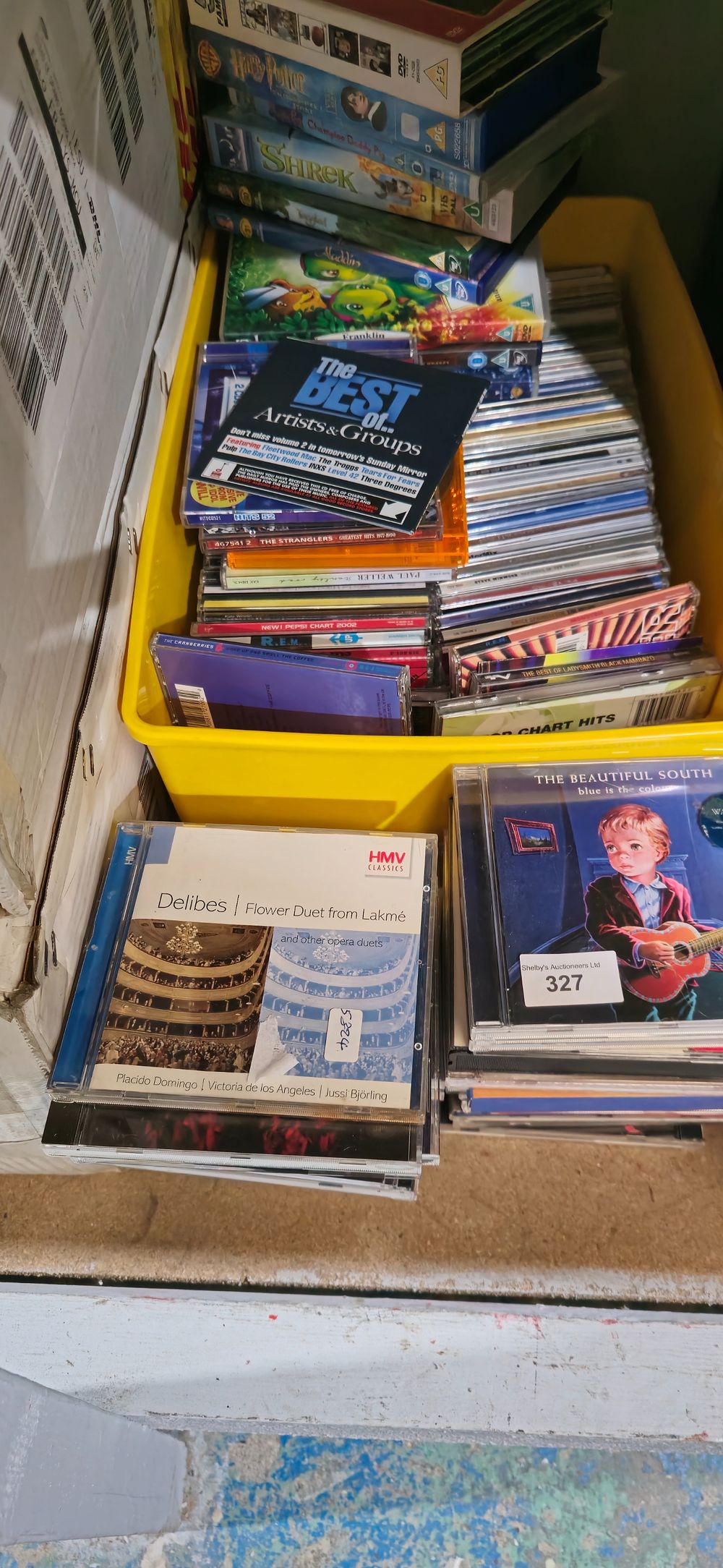 Lot 327: large amount of various music cds