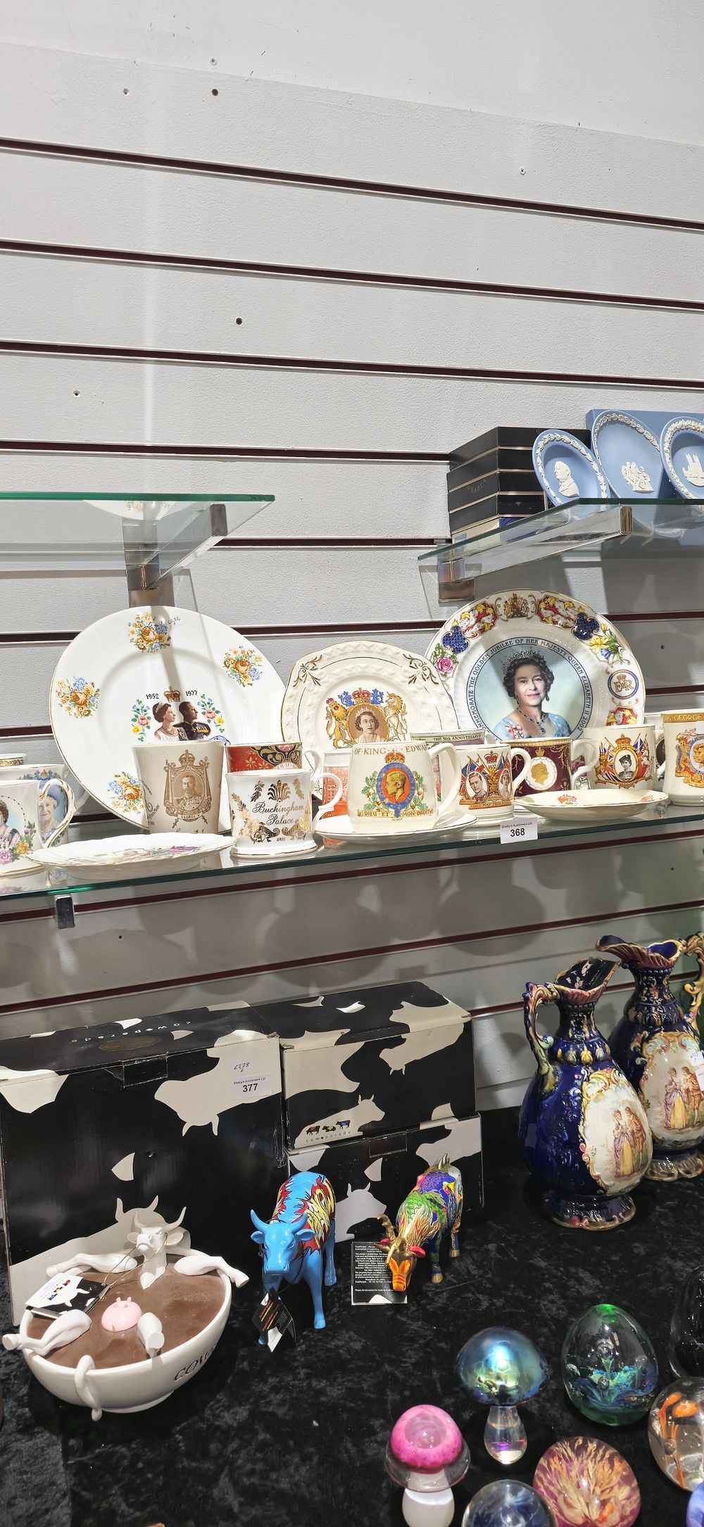 Lot 368: selection of various royalty commerorative ware items