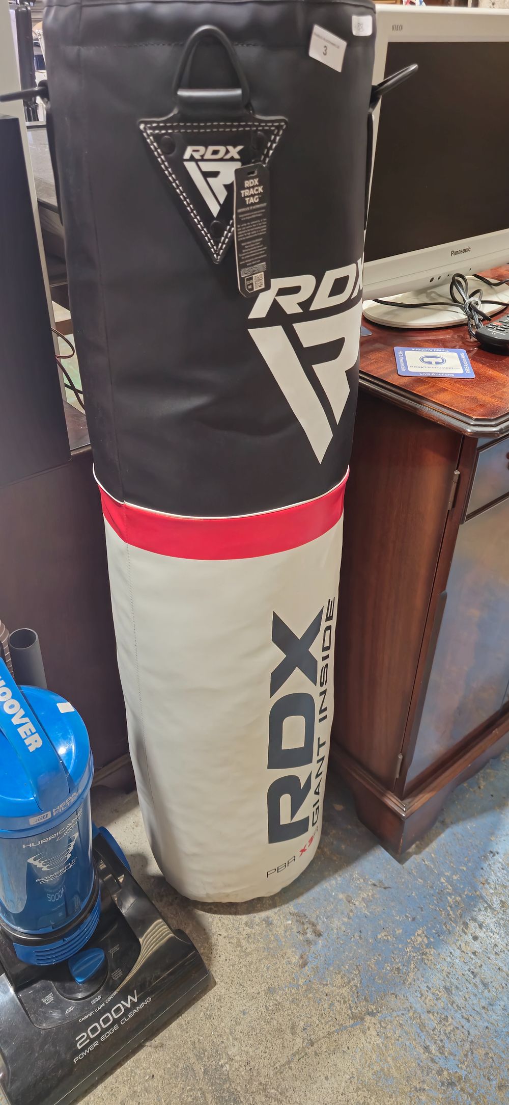 Lot 3: 1 x new rdx r performance fit bag