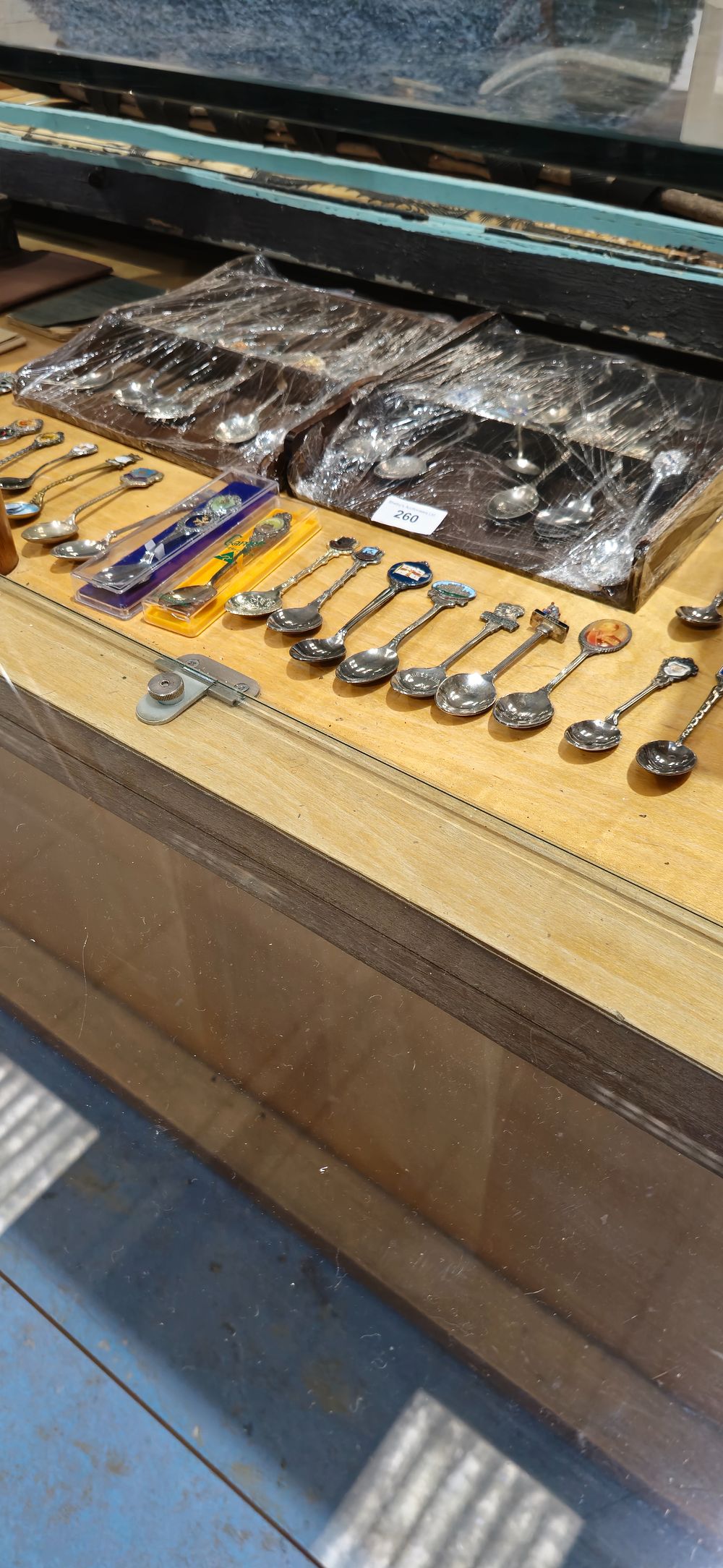 Lot 260: selection of various collectors spoons all plated
