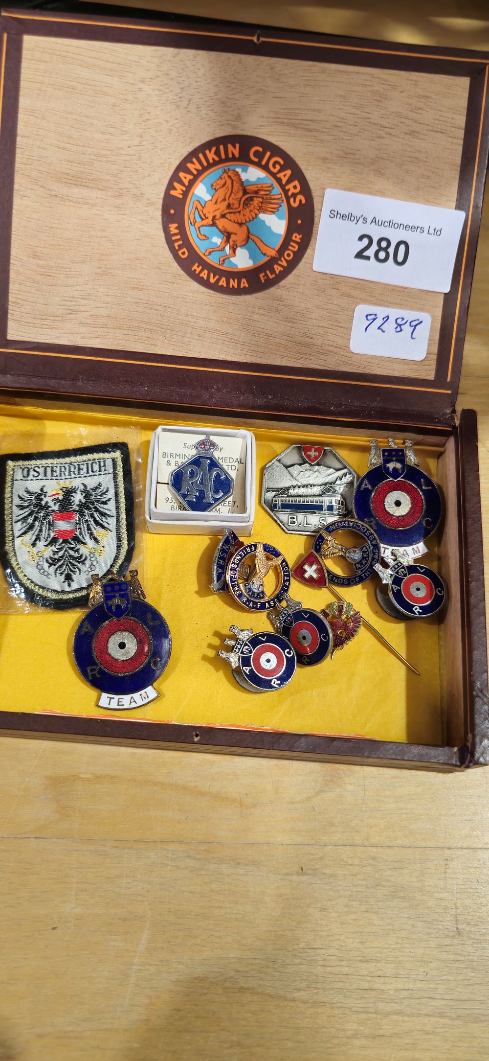 Lot 280: selection of various enamel badges leeds alrc etc