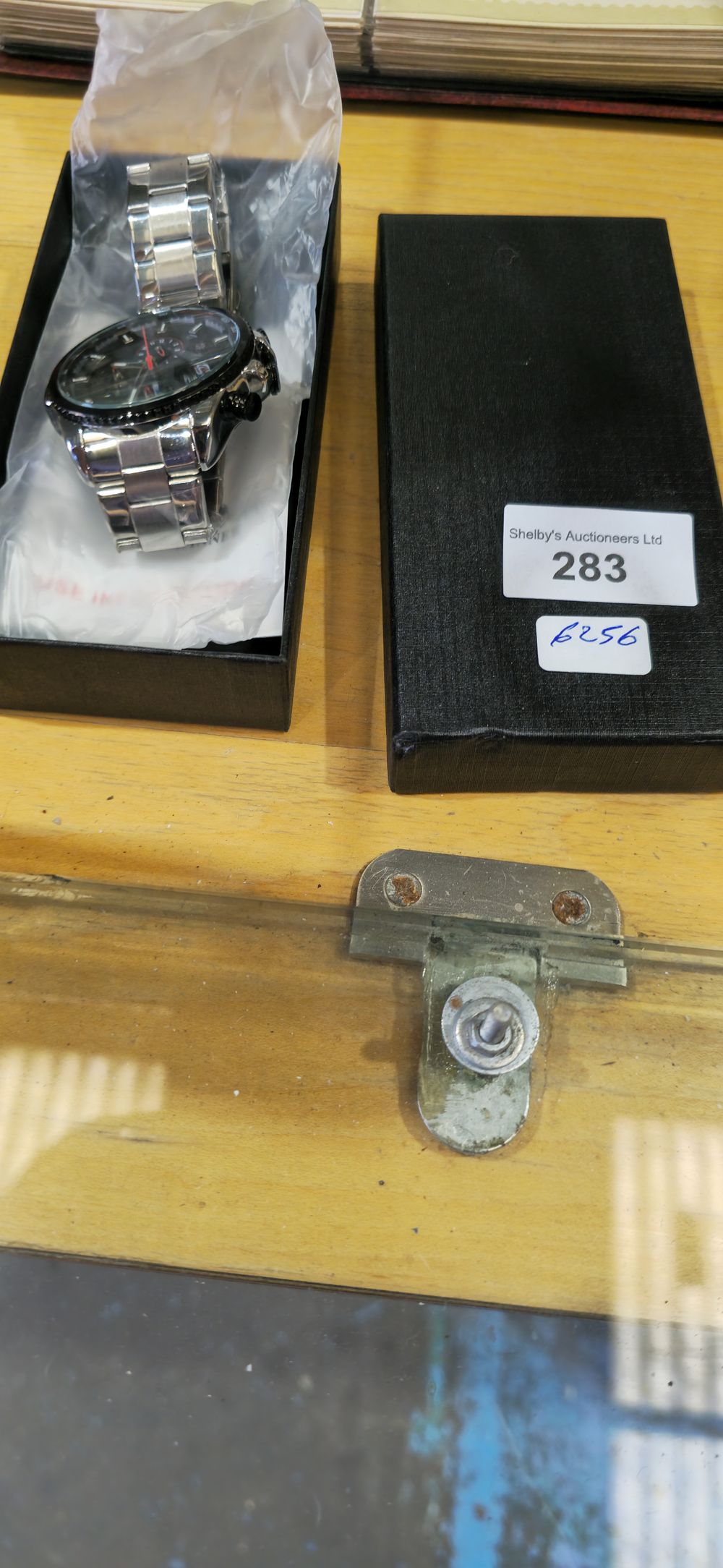 Lot 283: gents new in package forsining watch