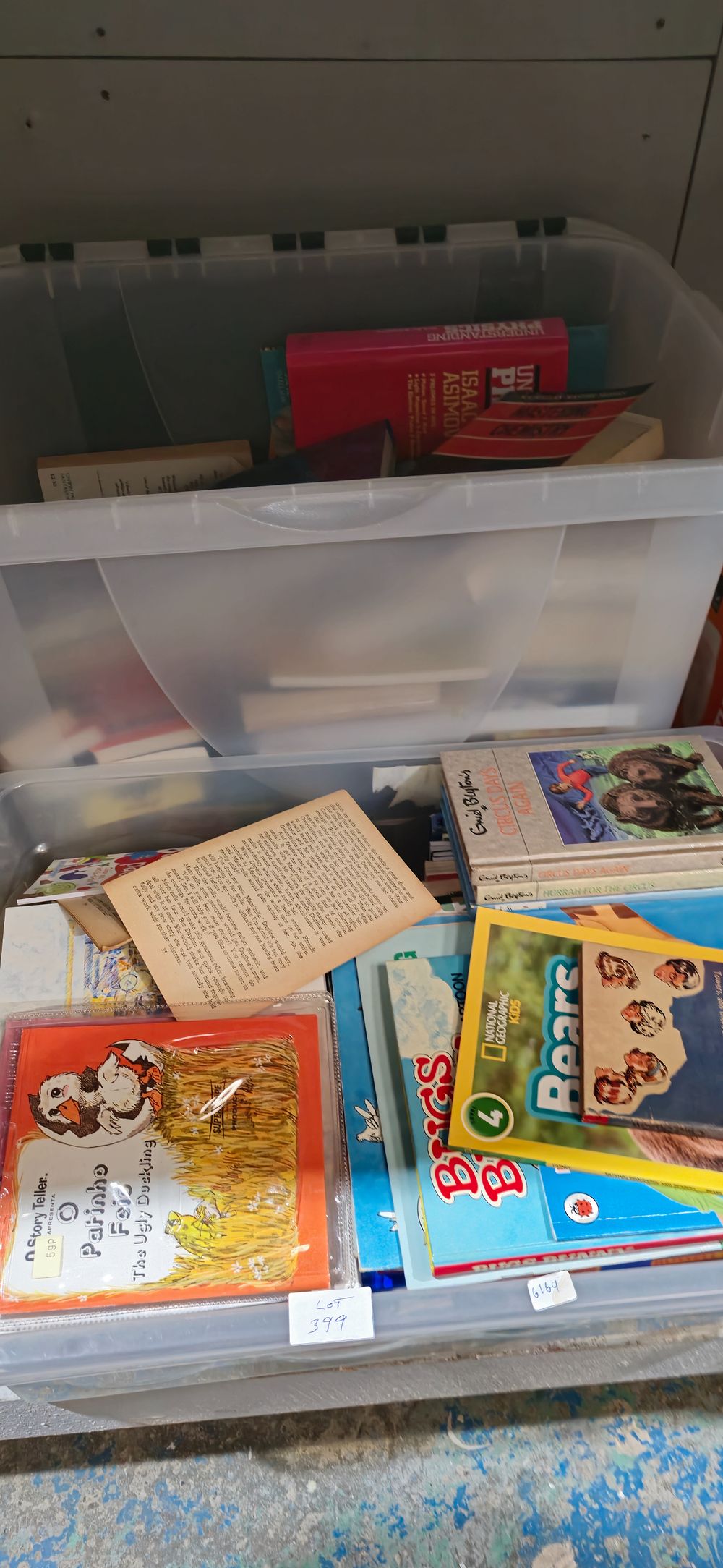 Lot 399: 2x boxes containing various childrens books