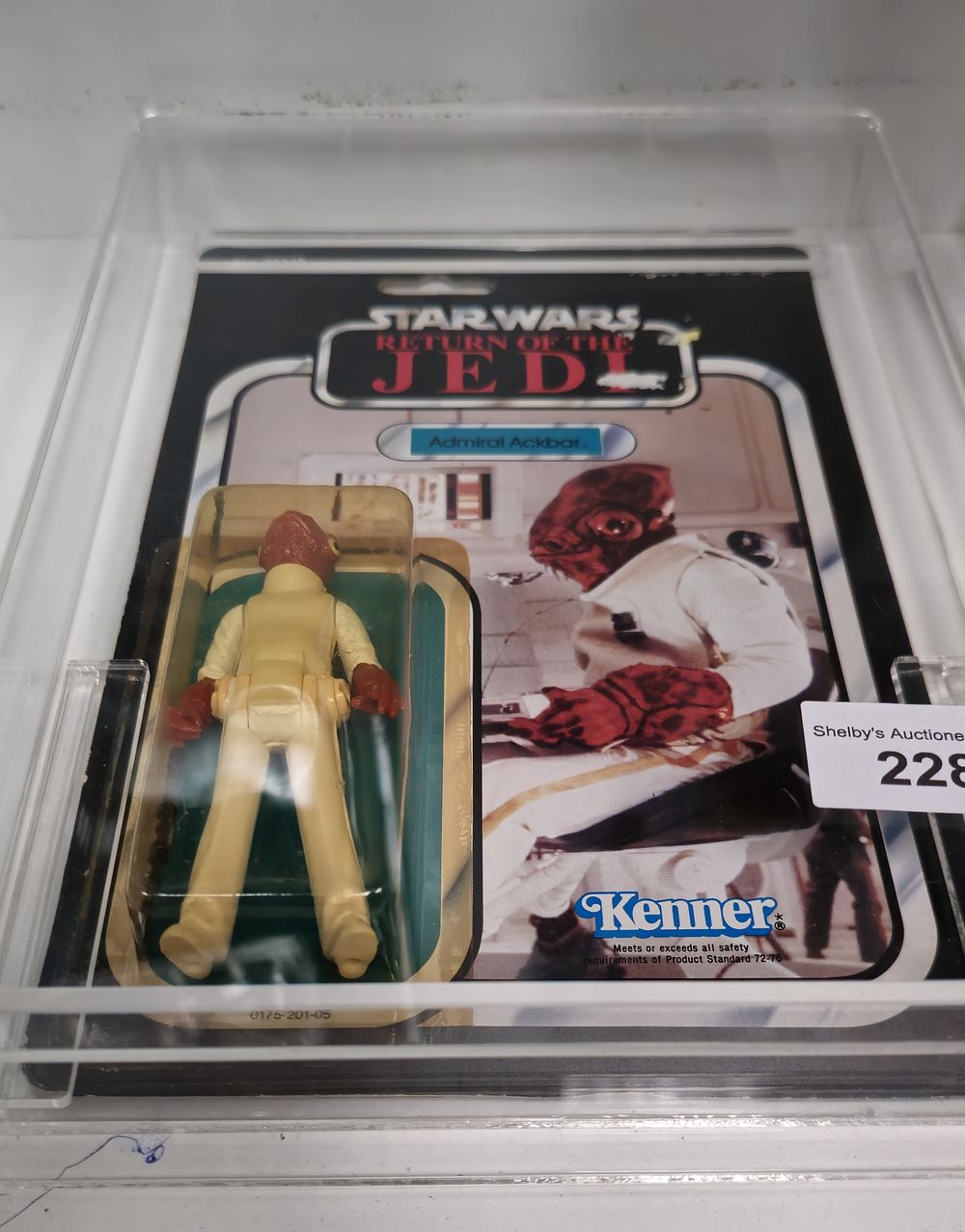 Lot 154: Star Wars carded admiral ackbar figure by Kenner...