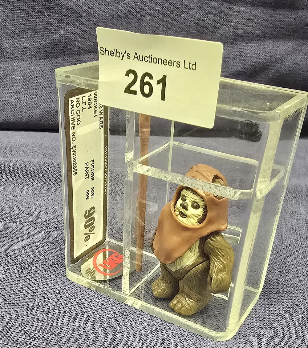 Lot 187: UKG Star Wars graded figure wicket 90%