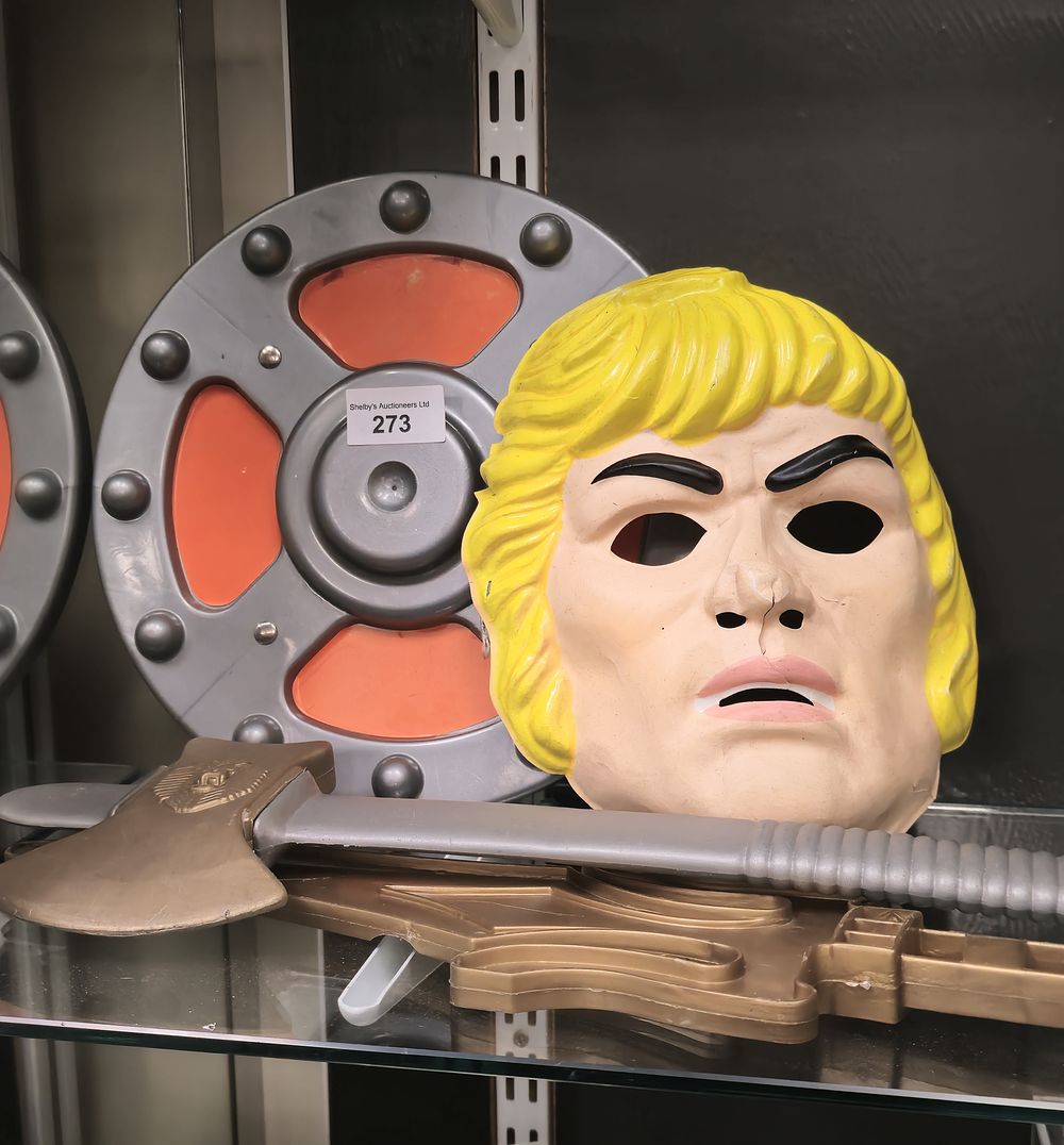 Lot 199: vintage he man child play set