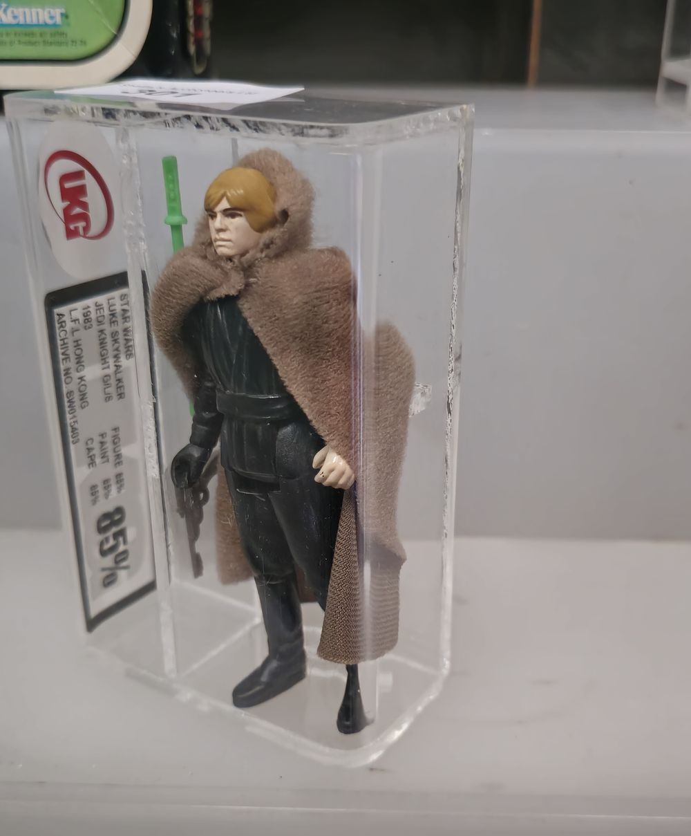 Lot 228: UKG Star Wars graded figure luke skywalker jedi...