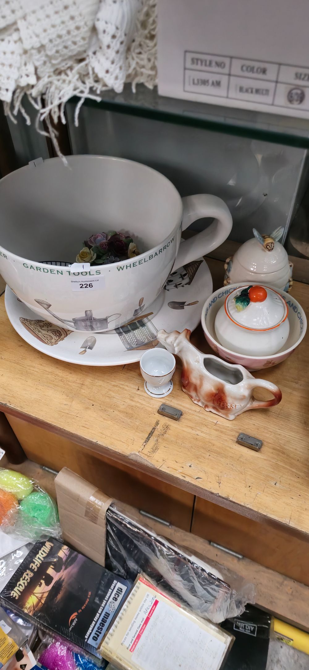 Lot 226: selection of pottery ware items