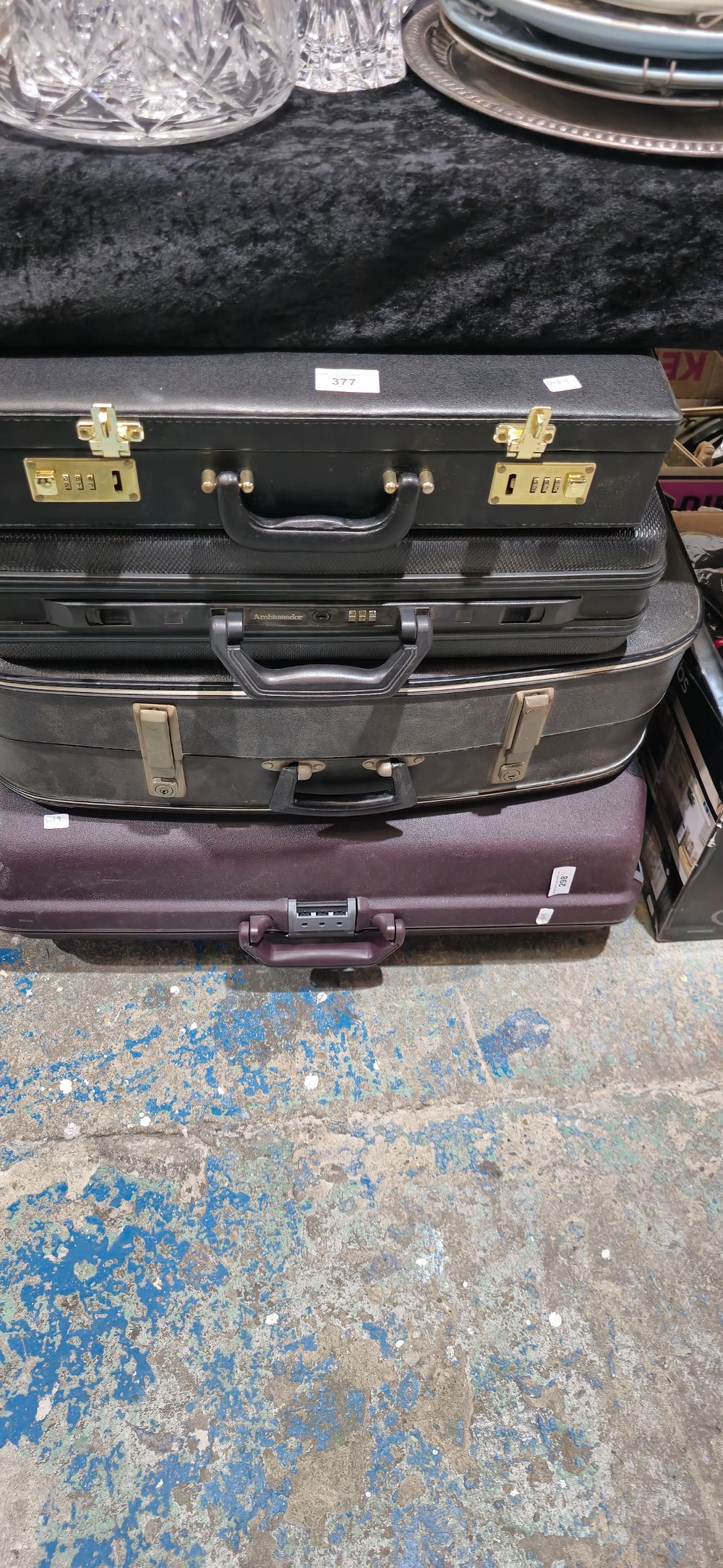 Lot 457: 2 x suitcases with 2 x briefcases