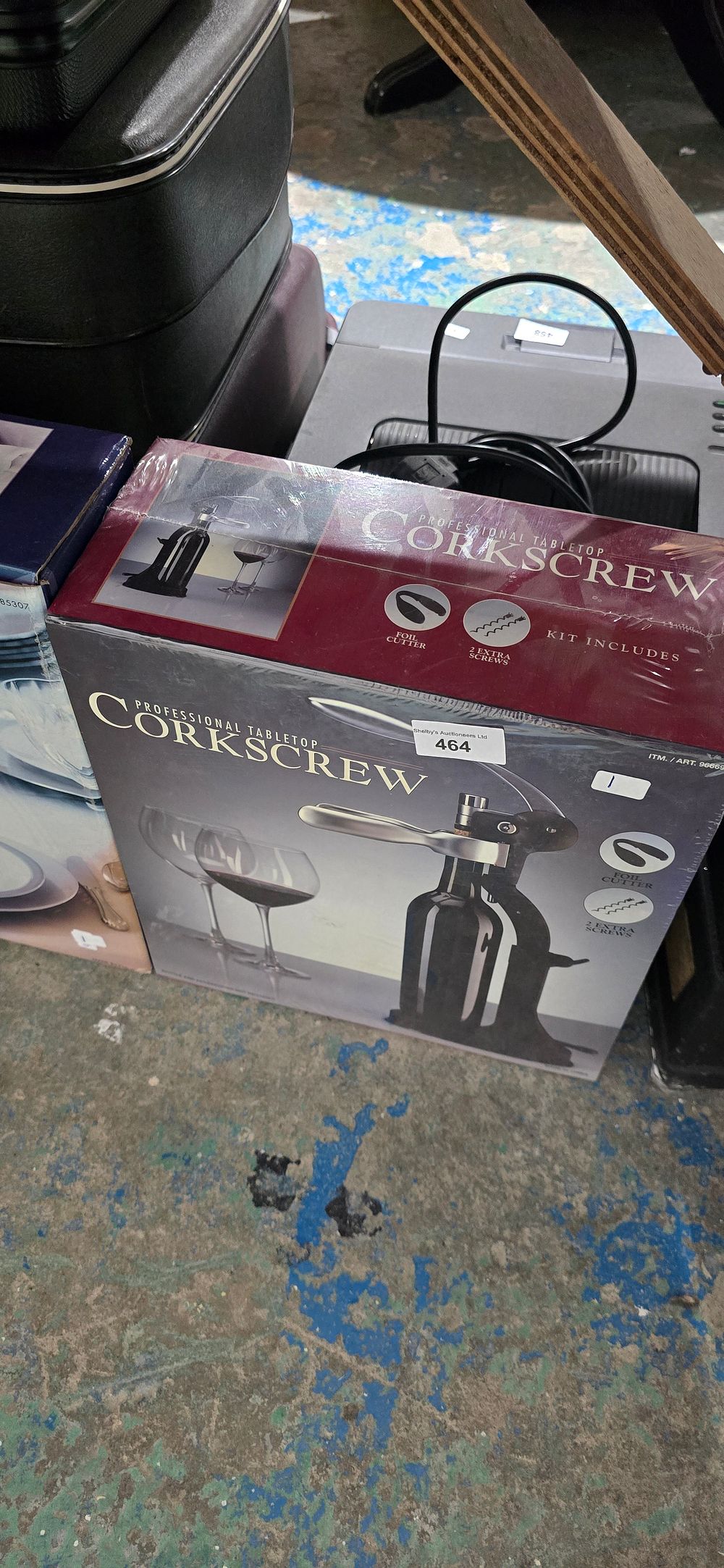 Lot 464: boxed sealed new in package table top corkscrew
