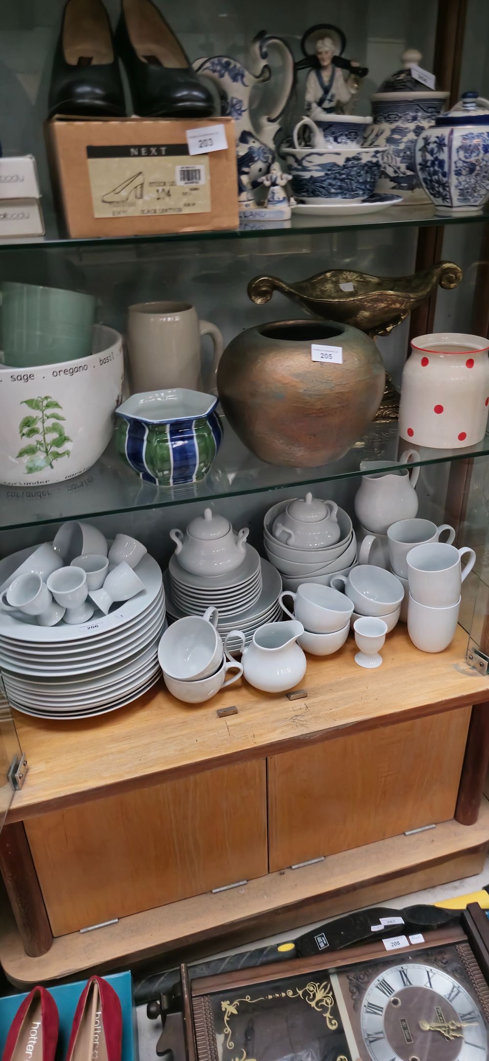 Lot 216: selection of pottery ware items with large planter and jugs