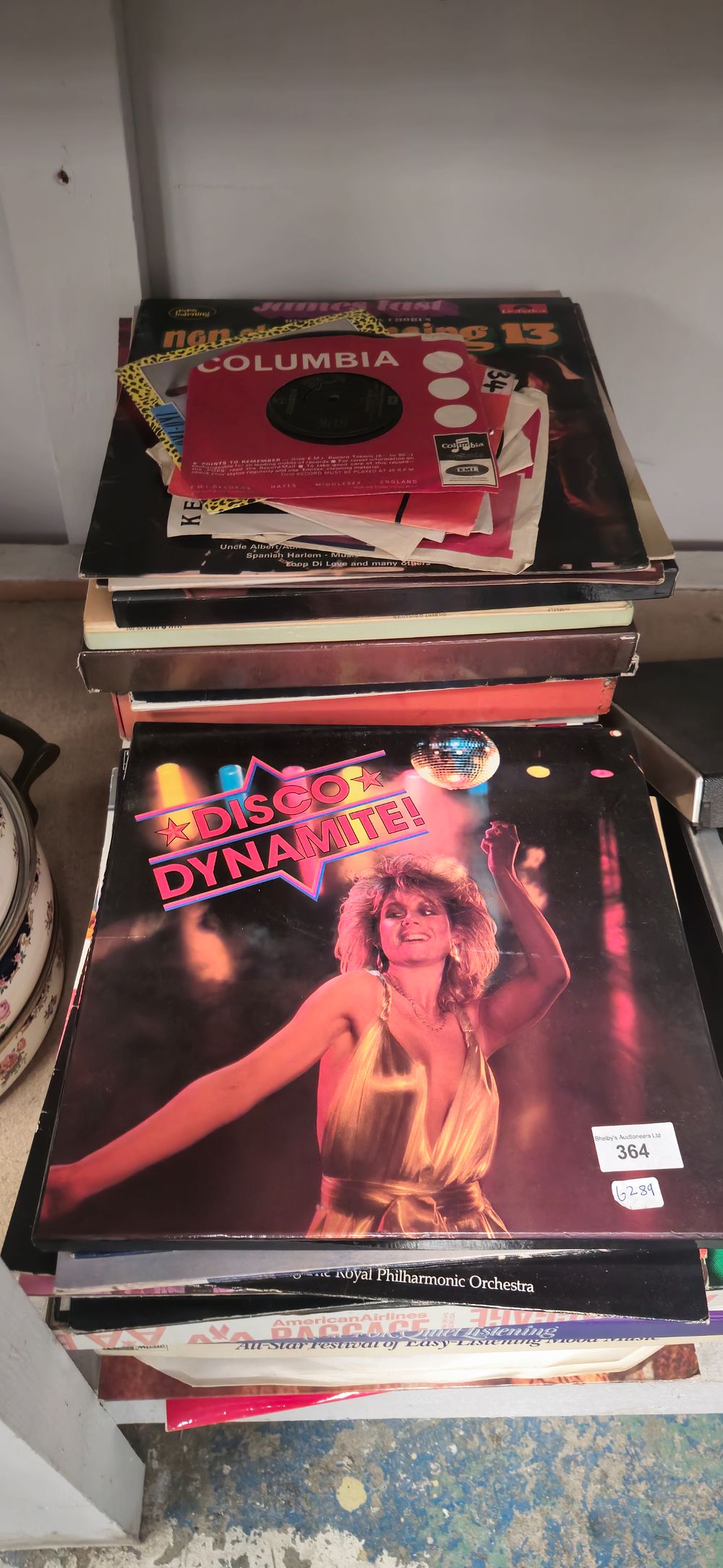 Lot 253: large selection of various vinyl lps and singles