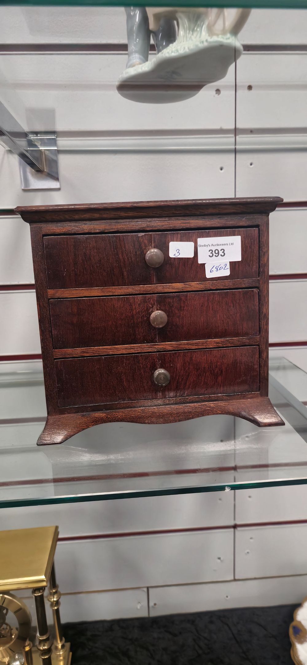 Lot 275: victorian small 3 drawer samplers chest