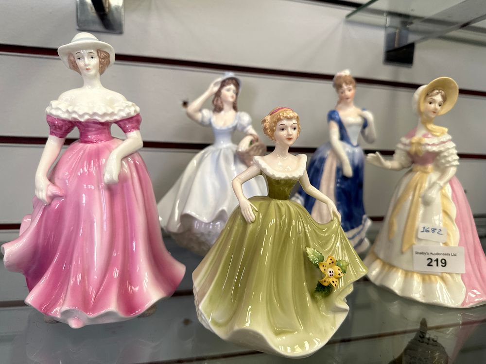 Lot 219: Selection of porcelain figurines coal port Leonardo etc