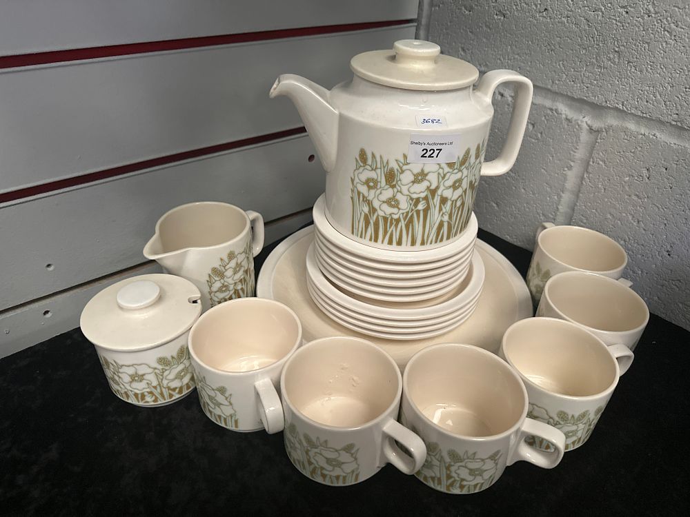 Lot 227: Selection of Hornsea tea set items complete with tea pot