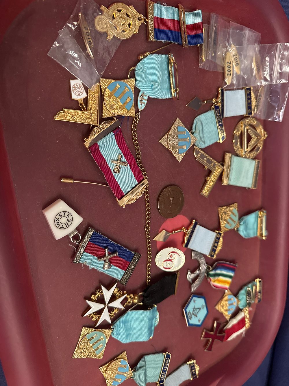 Lot 262: Tray containing various masons medals badges etc