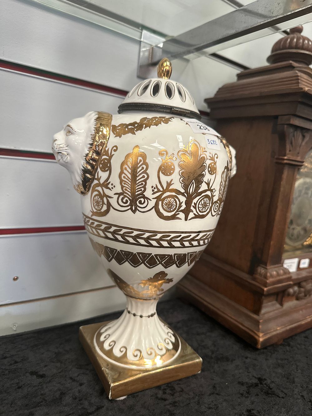 Lot 238: Large pottery gold pattern potpourri vase