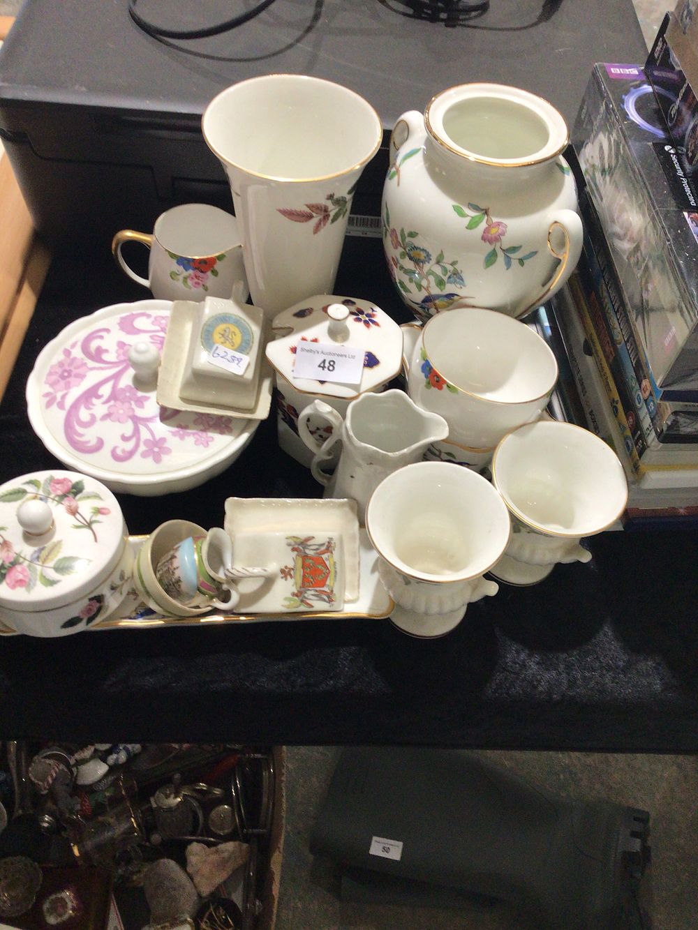 Lot 48: Selection of various pottery ware items including Wedgwood...
