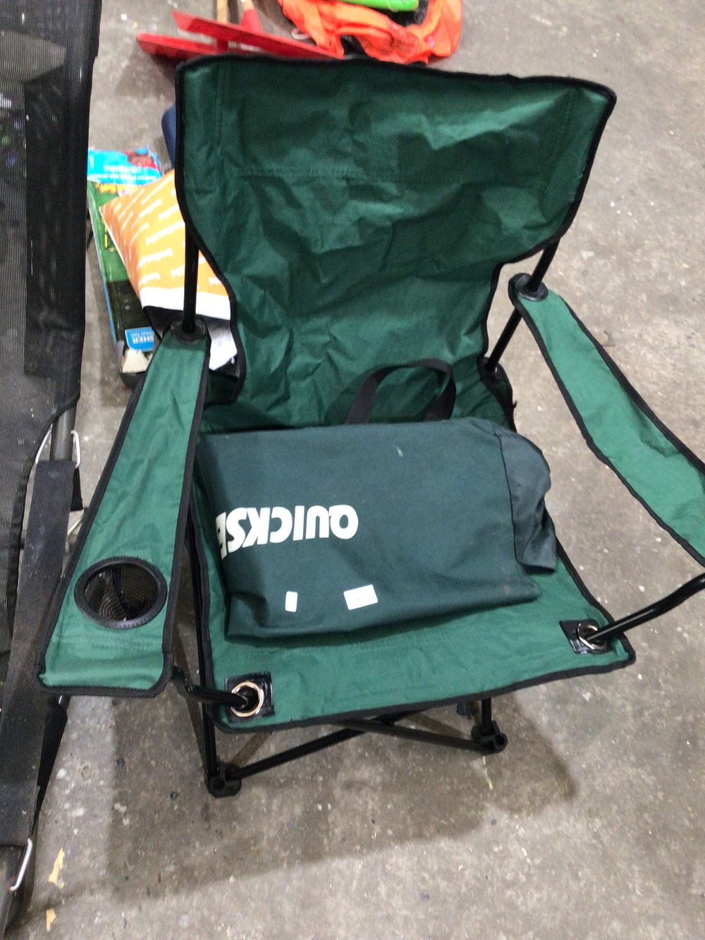 Lot 151: Quick seat garden chair