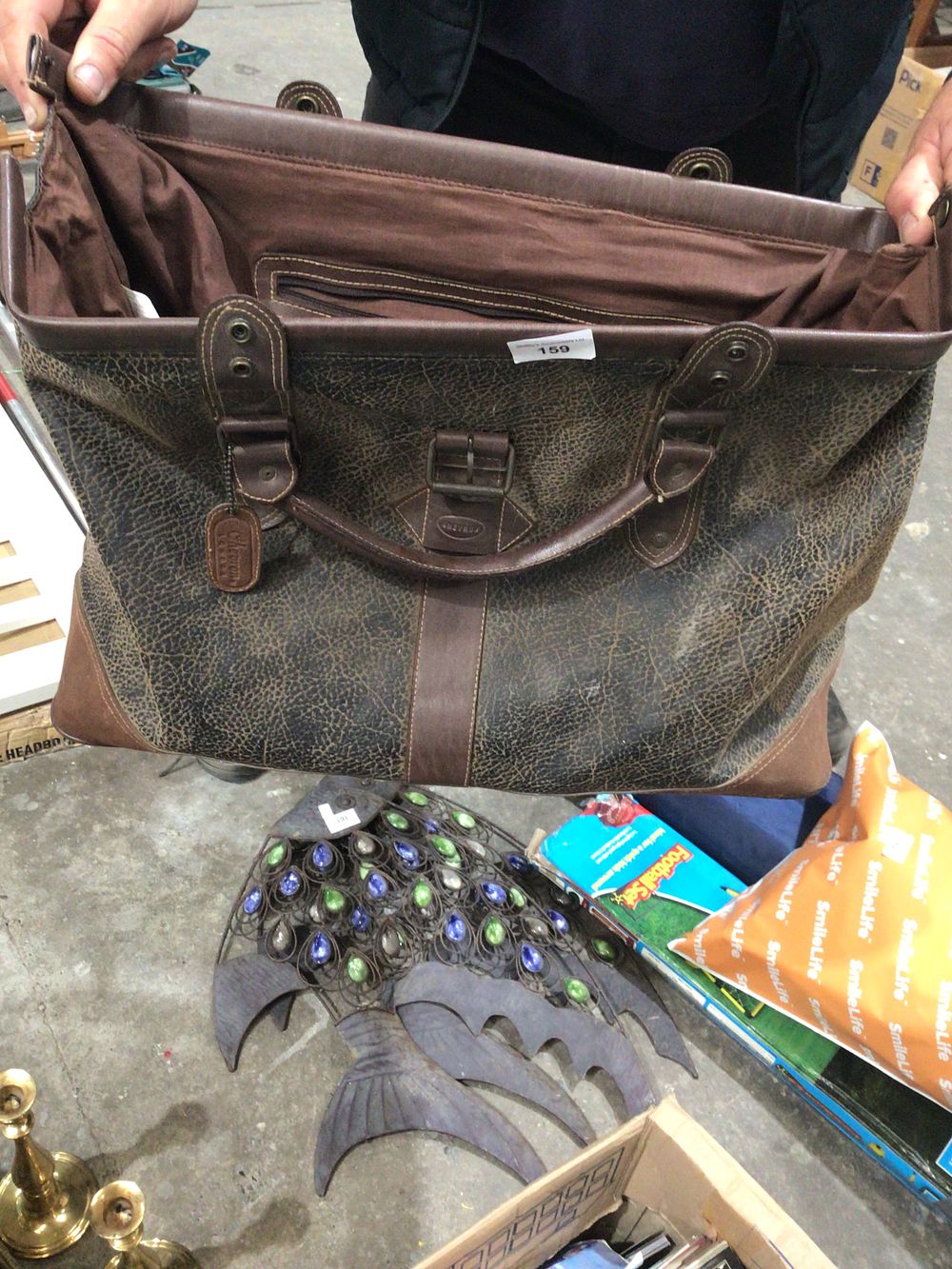 Lot 159: Vintage chevon travelling bag