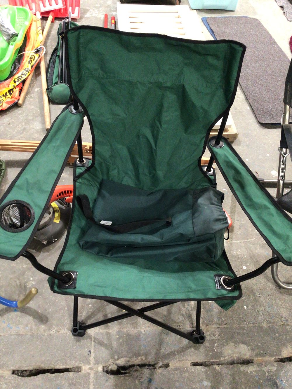 Lot 170: Outdoor folding garden chair