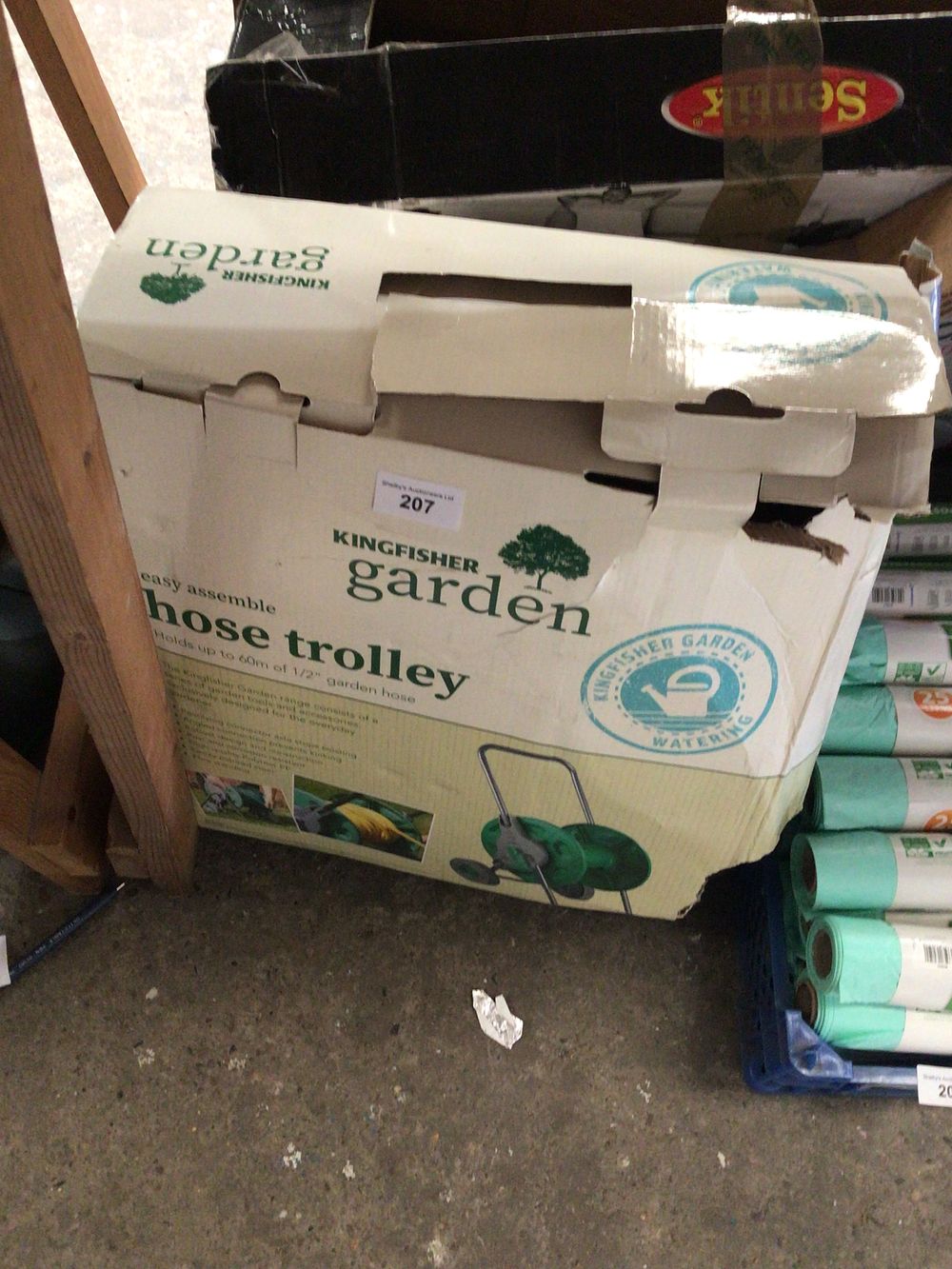 Lot 207: New in box easy assemble garden hose trolley