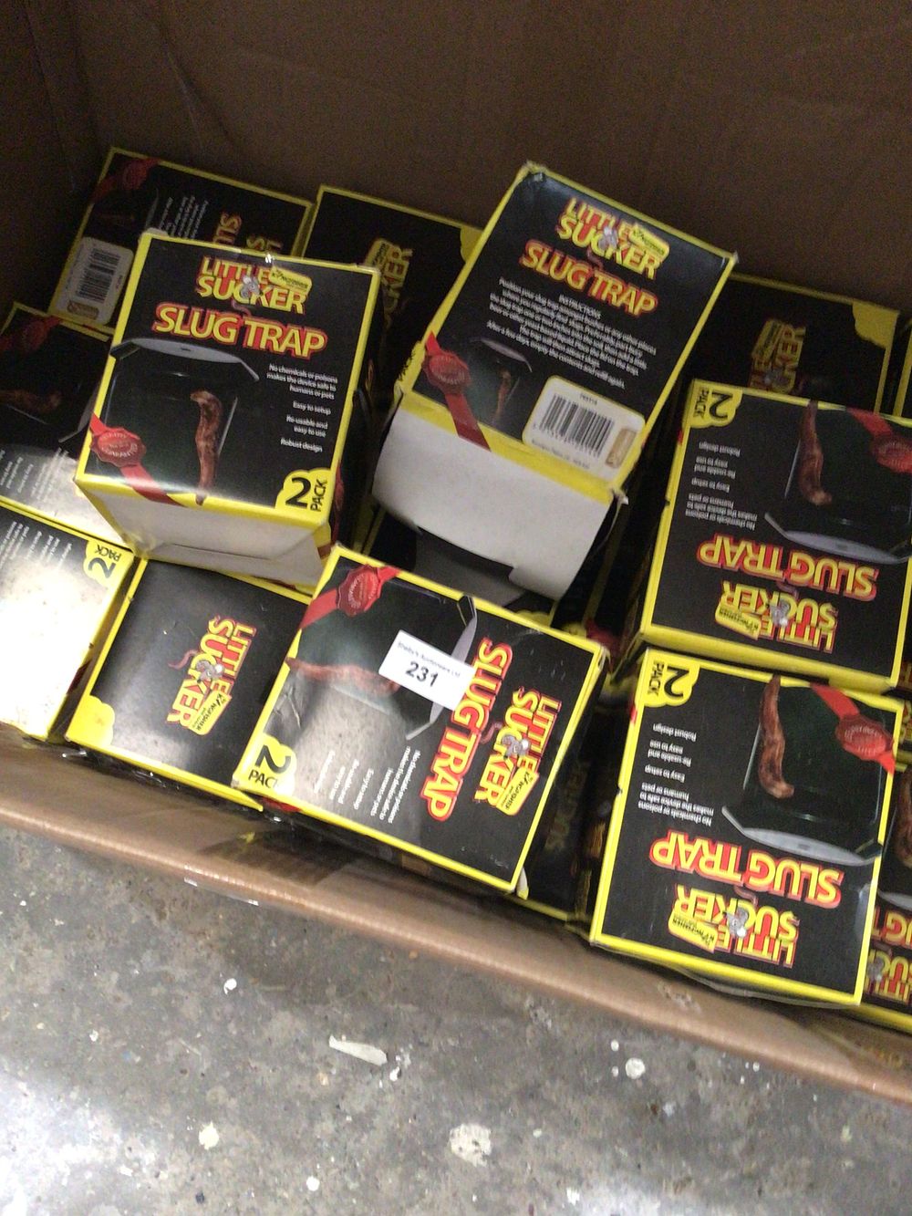 Lot 231: Box containing large amount of kingfisher boxed slug...
