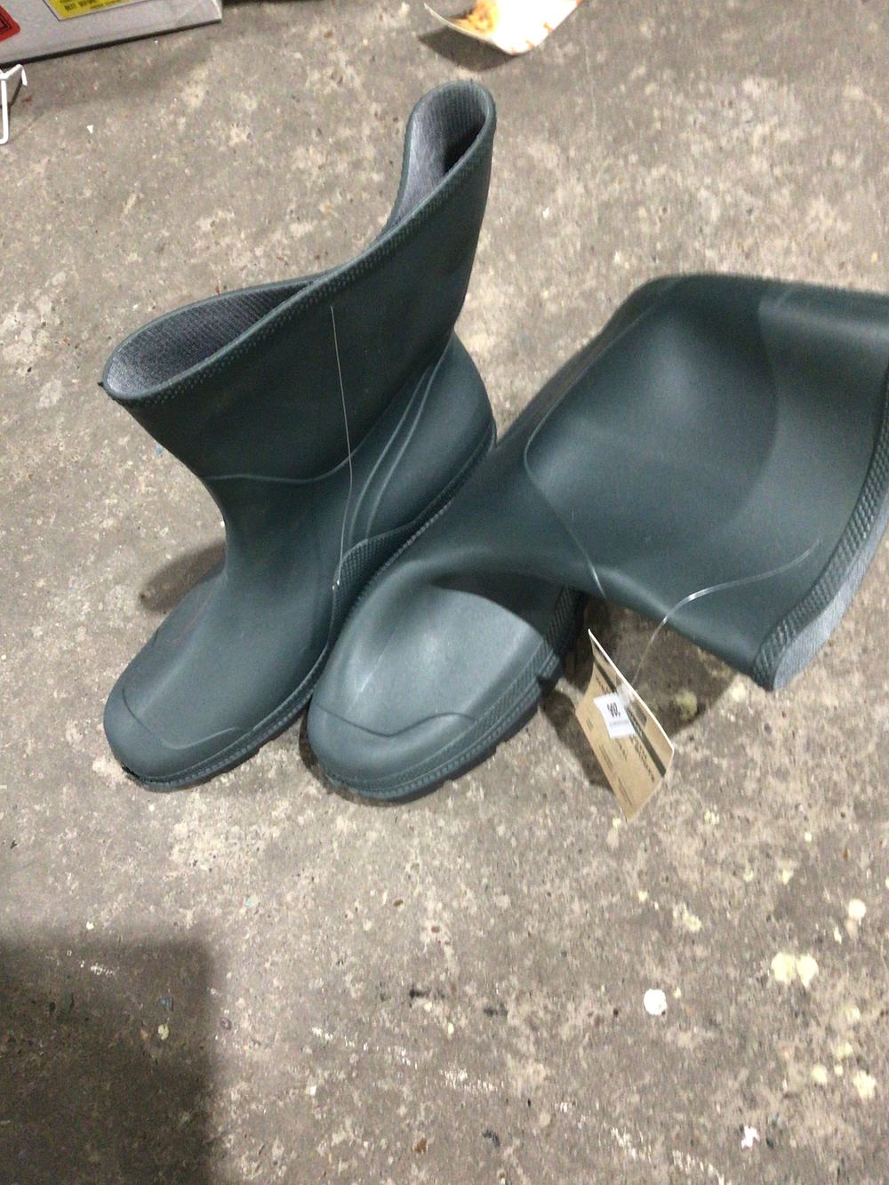 Lot 266: Pair of town and country wellington boots size...