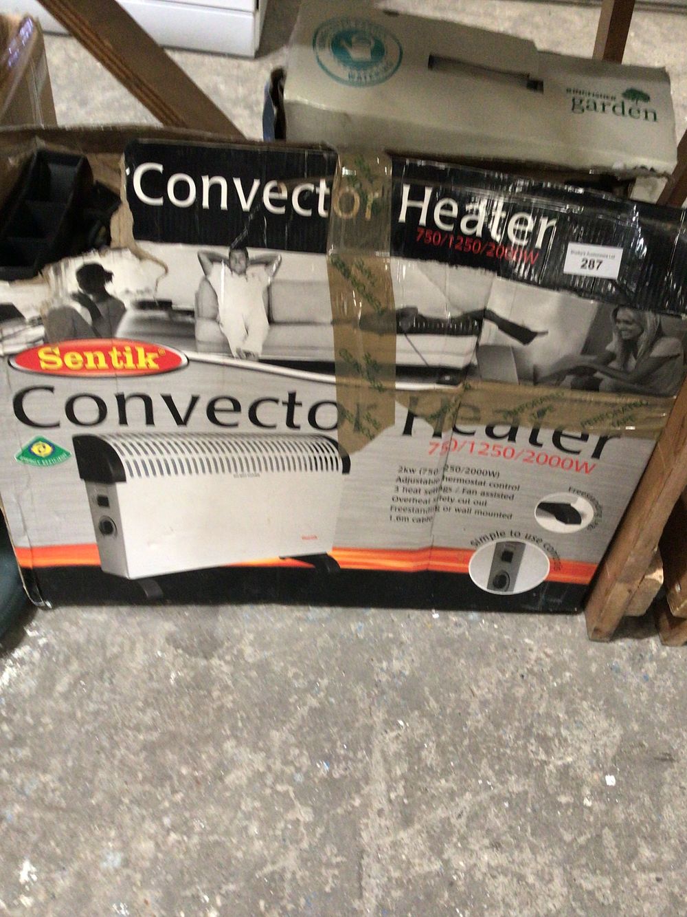 Lot 287: Boxed sentik convector heater