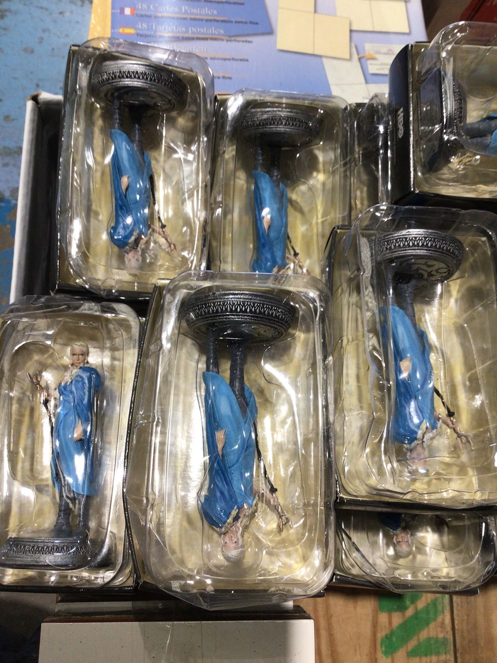 Lot 292: Box containing hbo game of thrones Daenerys Targaryen...